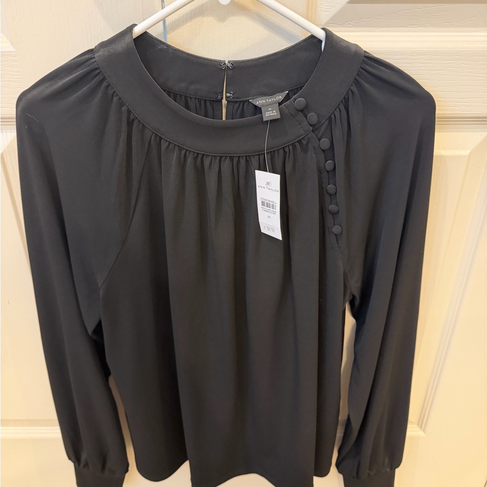 Ann Taylor Black Long-Sleeve Button-Accent Pleated Blouse